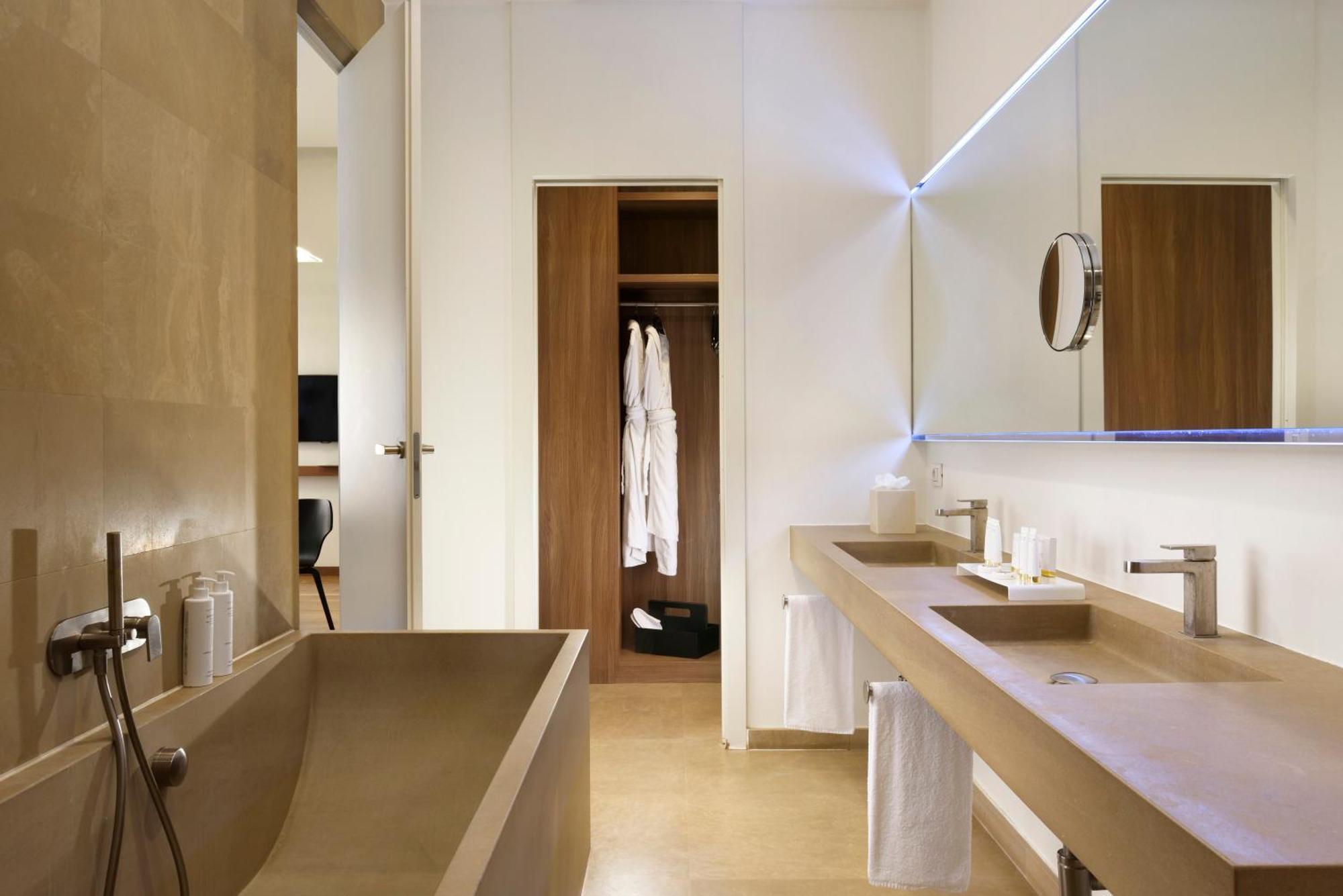 Palazzo Montemartini Rome, A Radisson Collection Hotel Bagian luar foto Bathroom