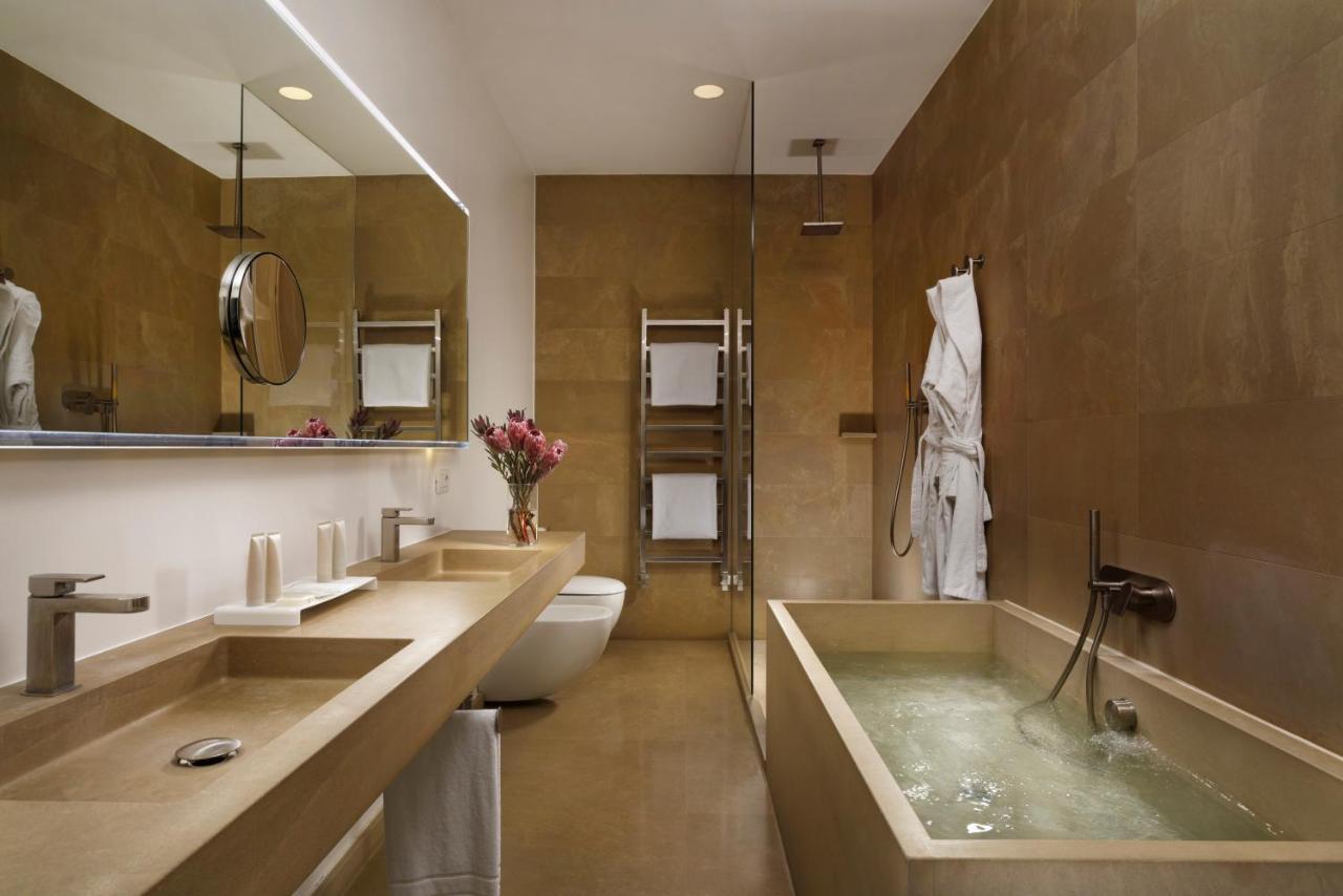 Palazzo Montemartini Rome, A Radisson Collection Hotel Bagian luar foto